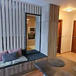 شقة стаята на ив