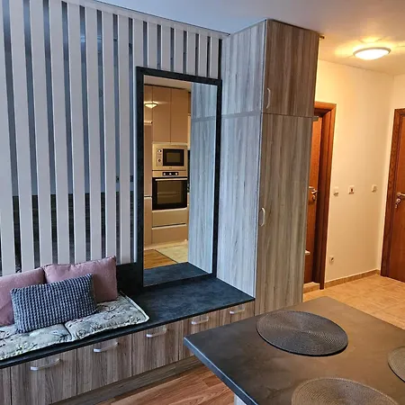 Apartman стаята на ив